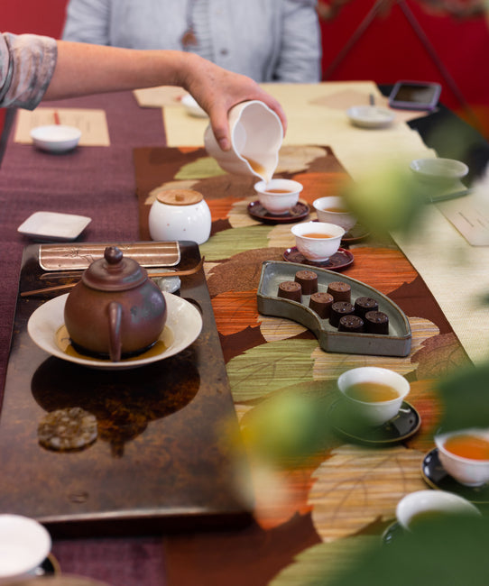 Tea ceremony and chocolate pairing